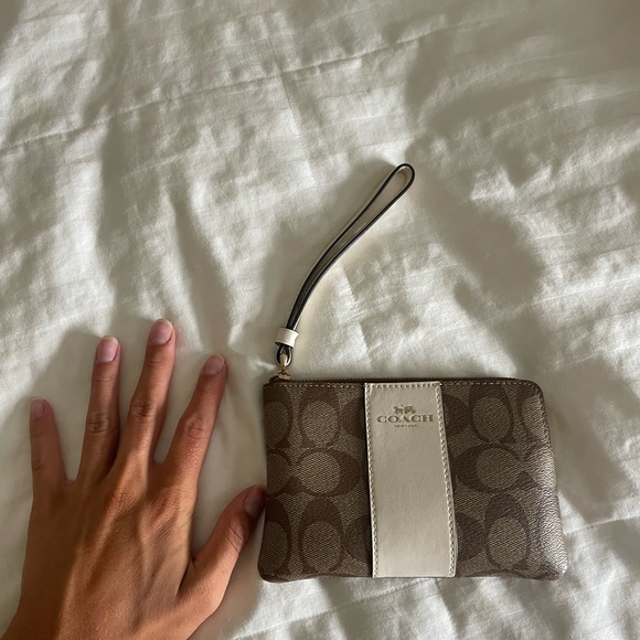 Coach wallet - Picture 2 of 3